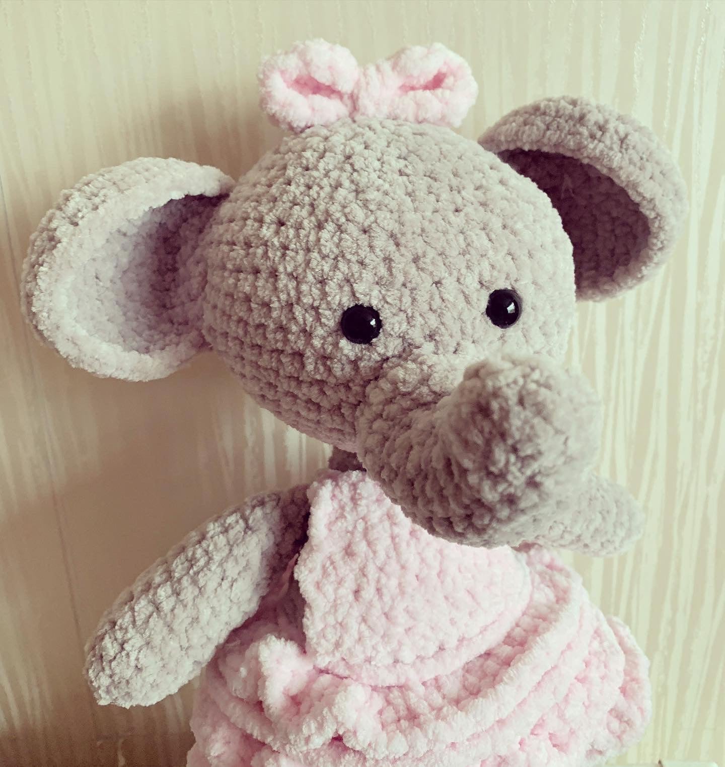 Dotty the elephant crochet plushie.