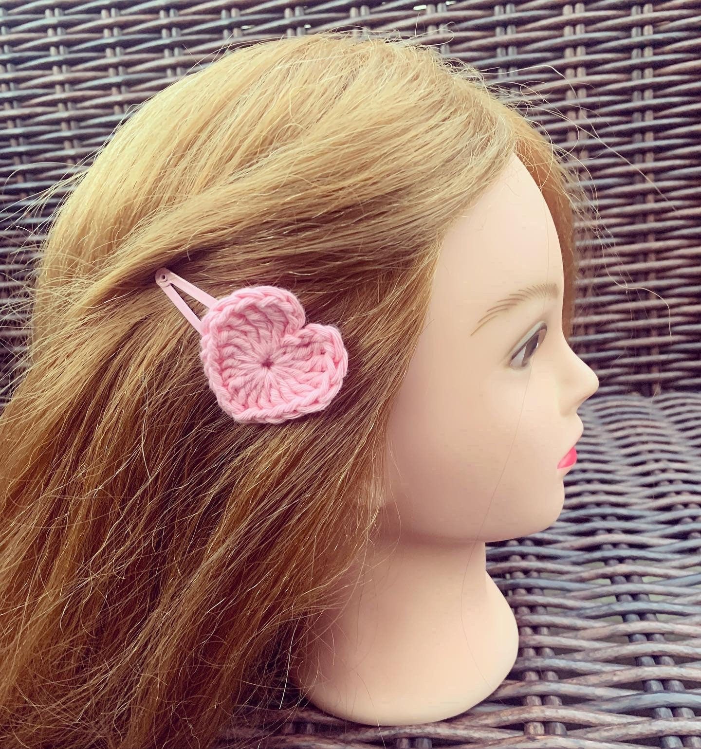Crochet accessory hair clips