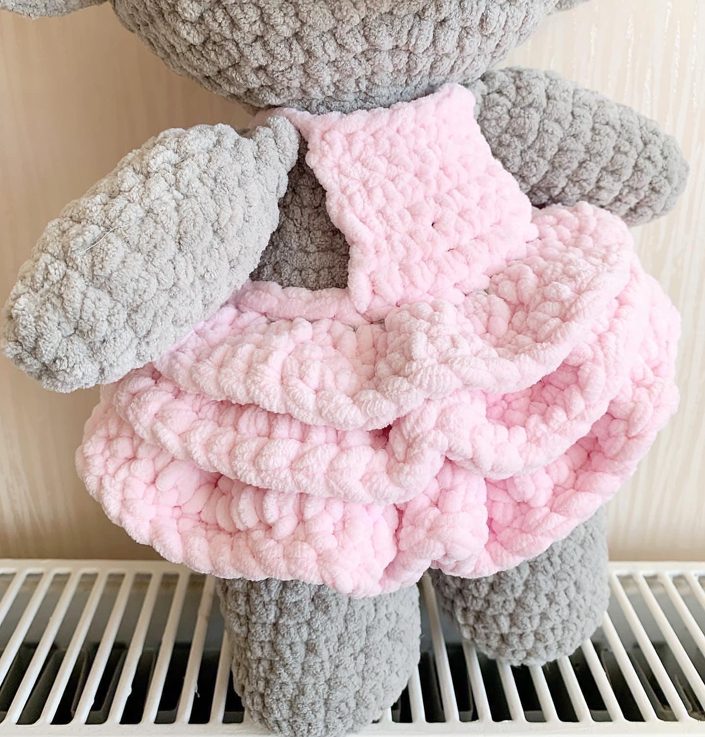 Super large dotty the elephant