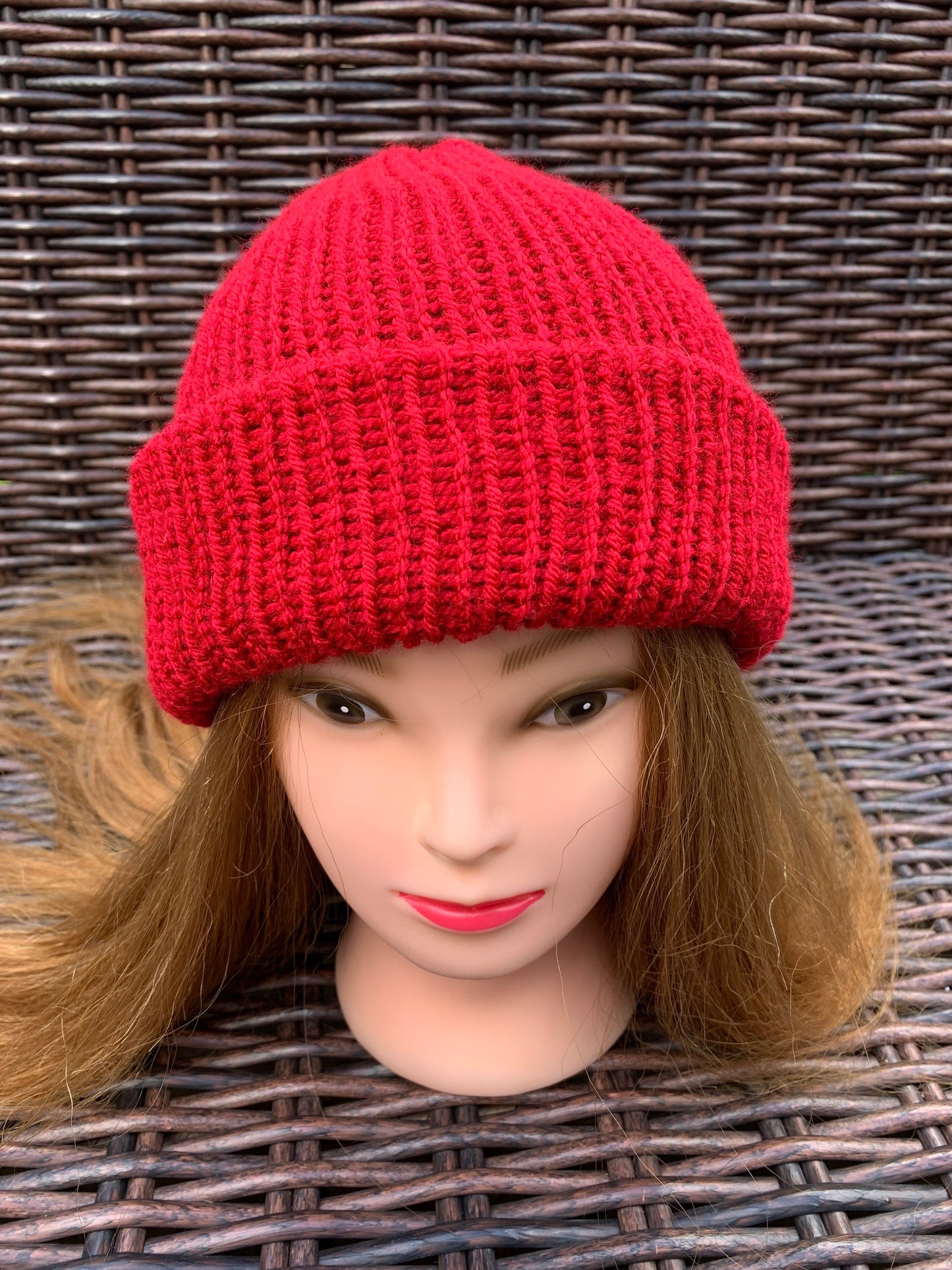 Red Knitted hat | Winter hat | Warm and chunky hat with pom pom | Unisex hat | For adults and or children|