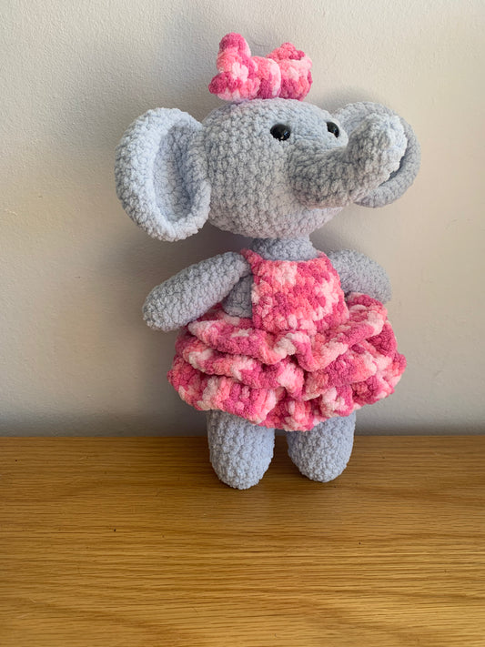 Dotty the elephant crochet plushie.